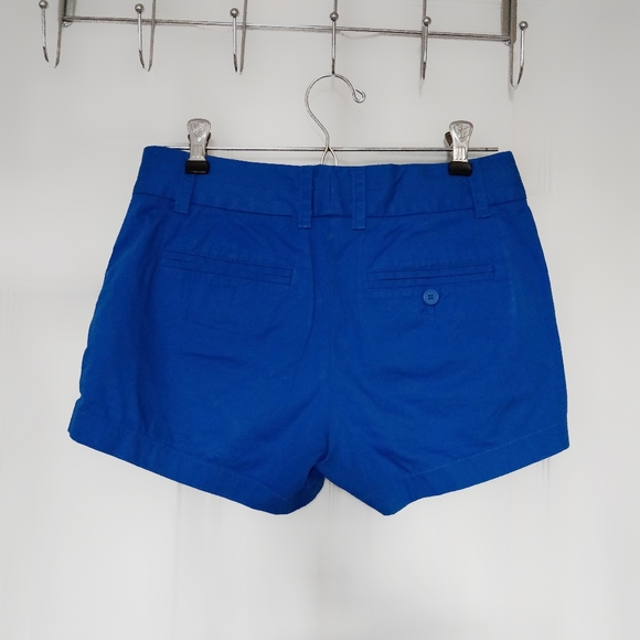 J. Crew | Chino Broken-in Shorts in blue - Picture 3 of 5